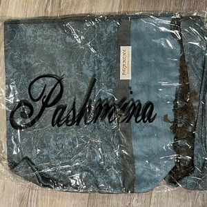 Paisley pashmina